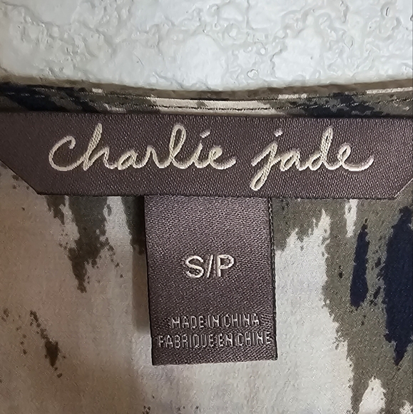 Charlie Jade 100% Silk Romper Size Small - Picture 10 of 11